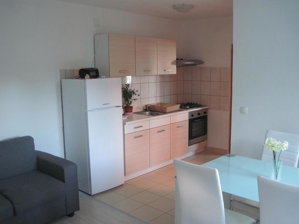 Apartments Rosa Preko Eksteriør bilde