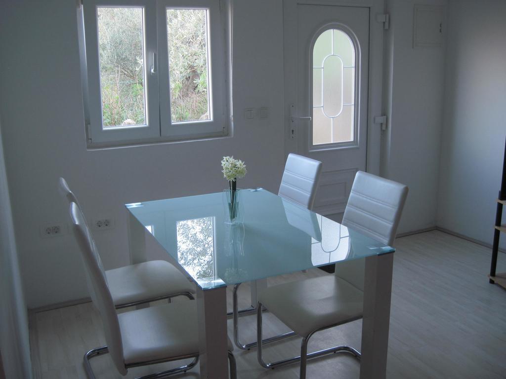Apartments Rosa Preko Eksteriør bilde